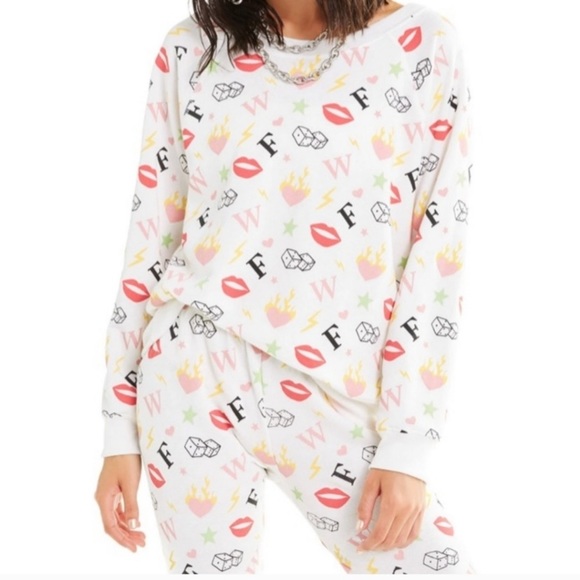Tops - SALE! Wildfox dice, lips, flaming hearts sommers crewneck sweatshirt M nwt!